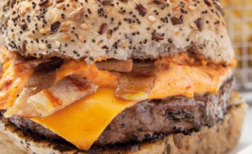 Crumbled Bacon & Cheese Melt Burger