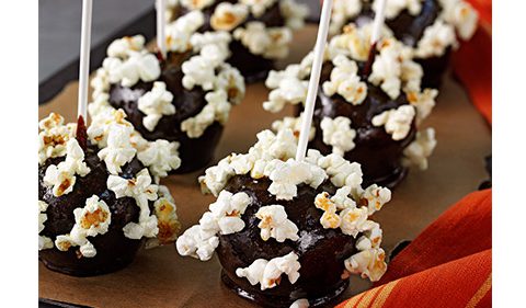 Popcorn Toffee Apples – Bar & Kitchen