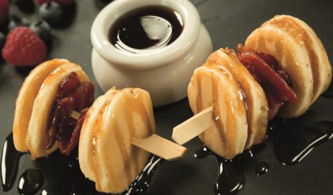 Take_Stock_Magazine_Bacon_and_mini_pancakes_with_Macphie_Maple_Flavouredr-_syrup_recipe