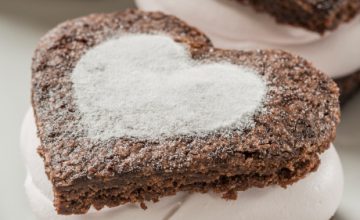 Chocolate Loveheart Mallow Brownies