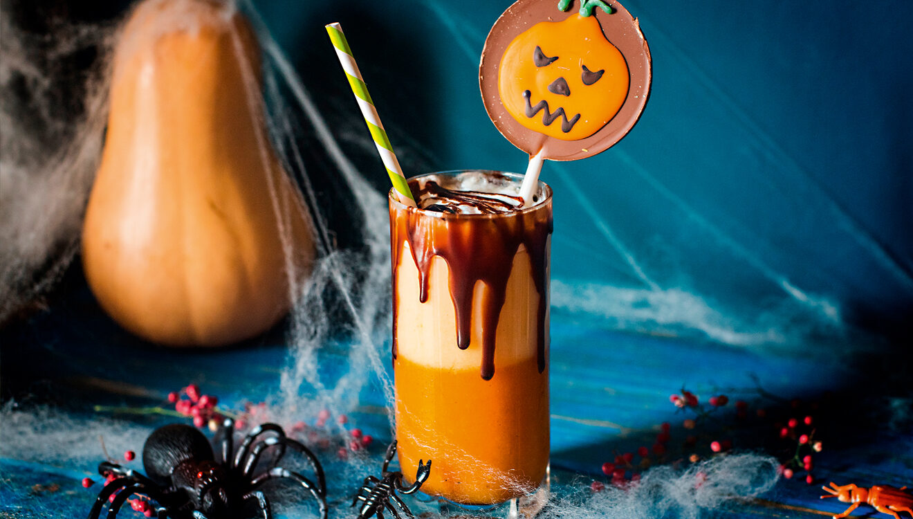 Spooky homemade drink for Halloween