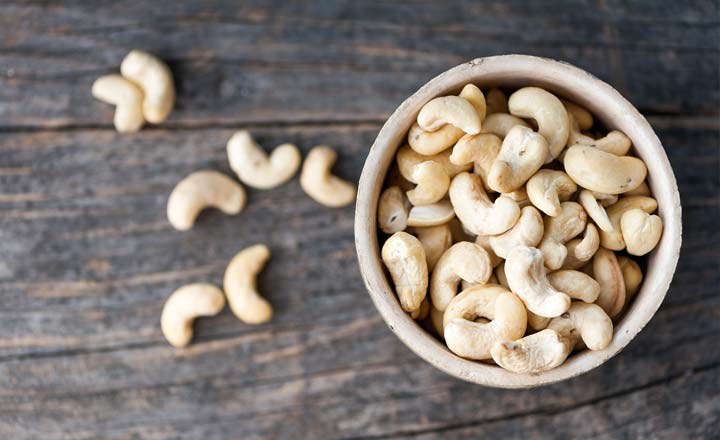 Healthy snack: cashew nuts