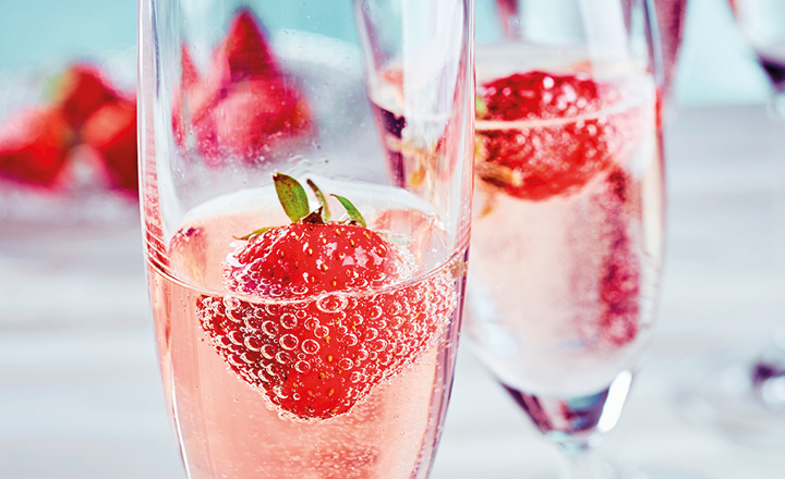 Bubbly with strawberry