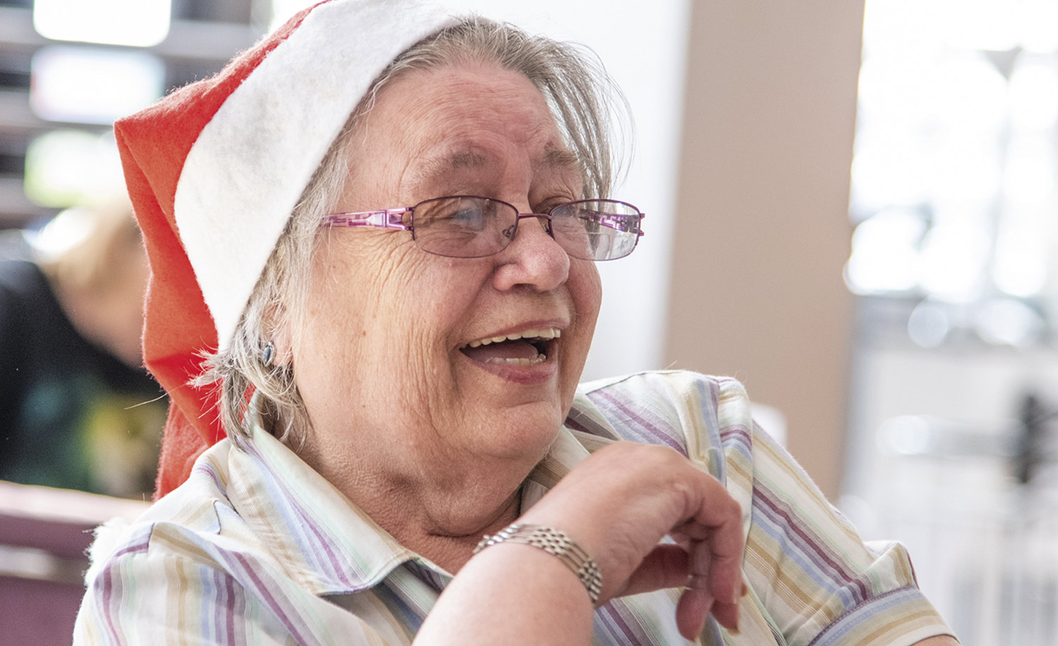 A customer with Christmas hat
