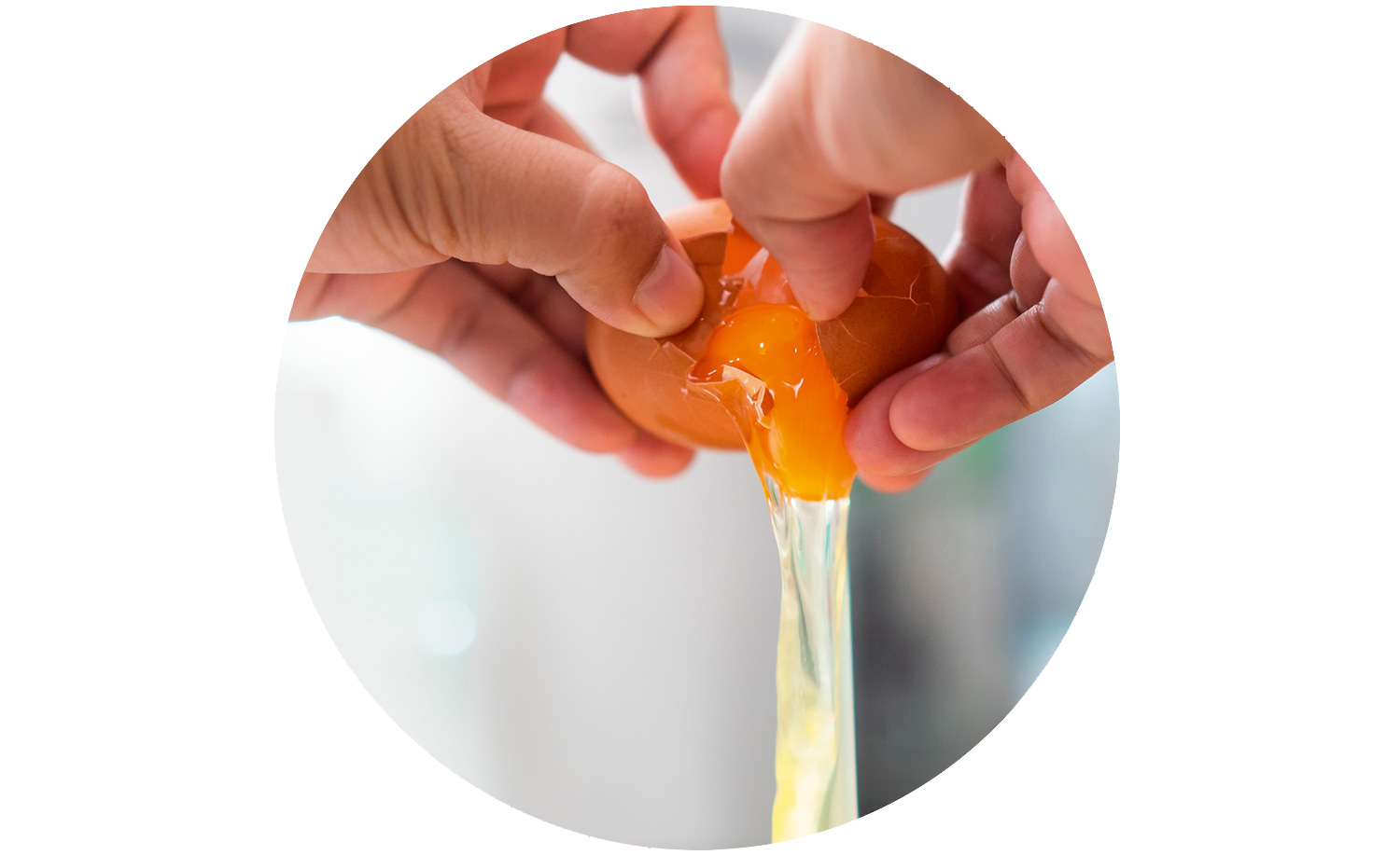 cracking a egg