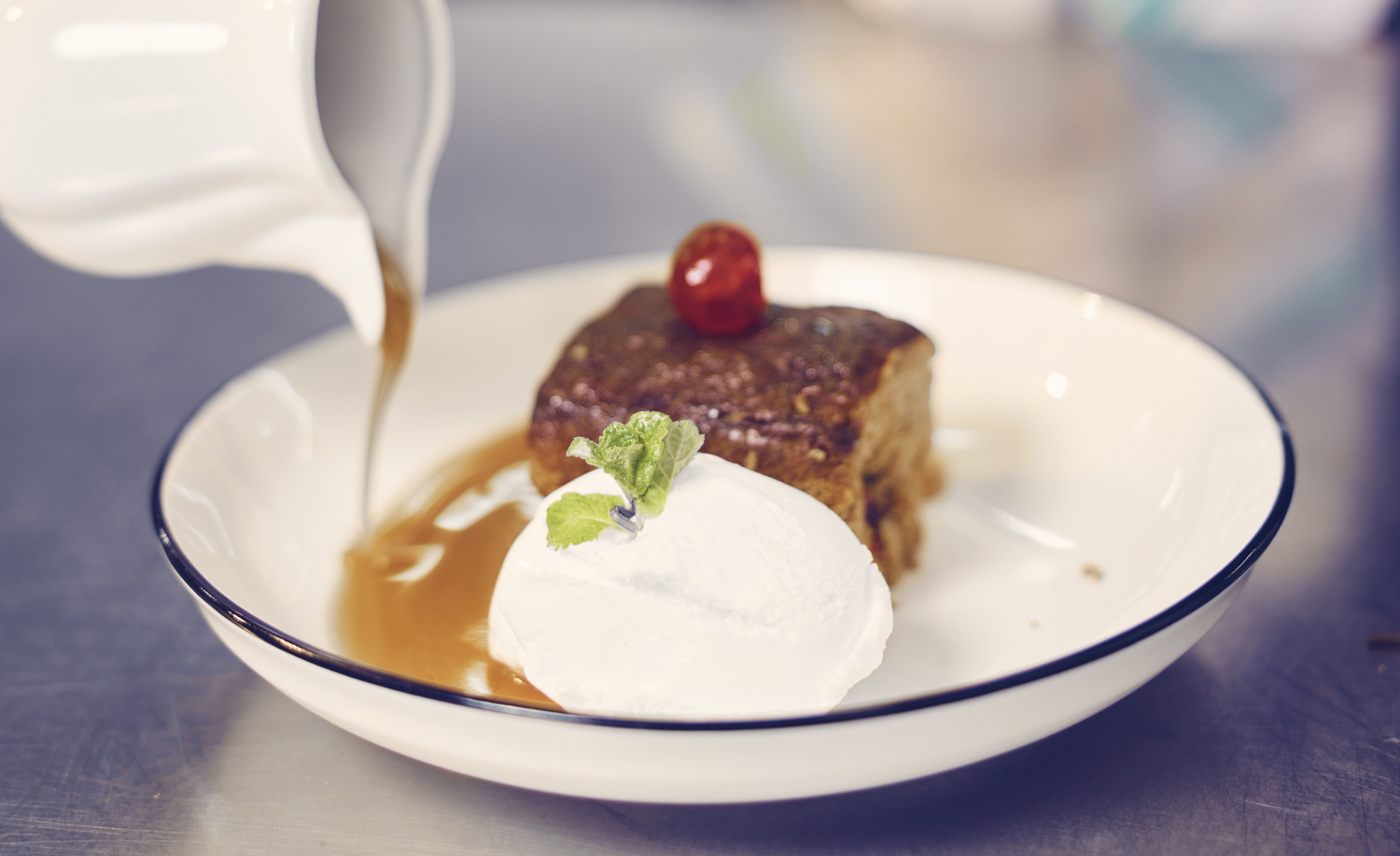 Glacé Cherry Cake