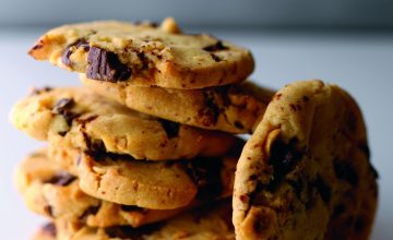 Hazelnut & YORKIE®  Chunk Cookies