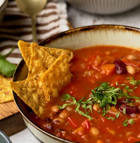 Mexican Vegetable & Bean Soup