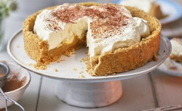 Salted Caramel Banoffee Pie