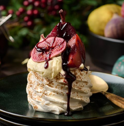 Mulled Winter Pavlova